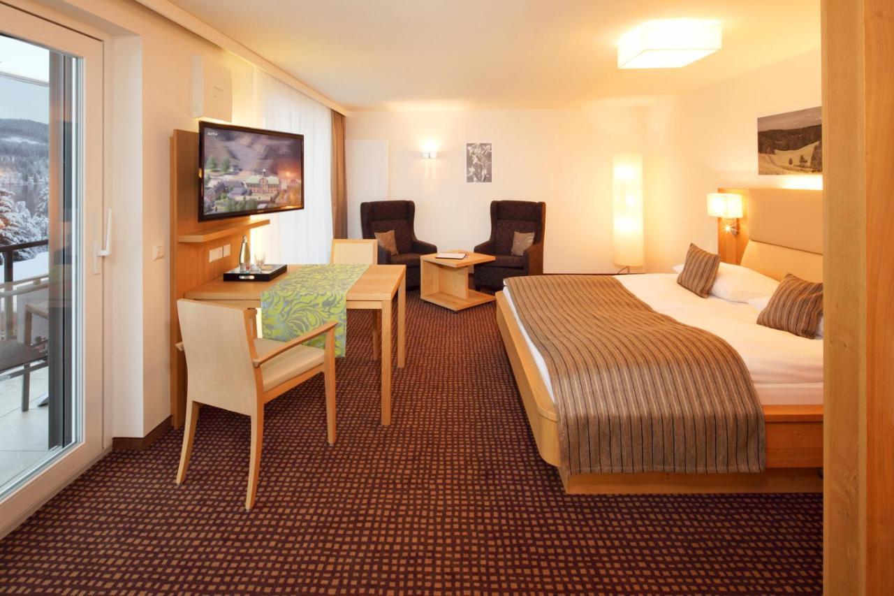 Brugger'S Hotelpark Am See 티티제-노이슈타트 외부 사진