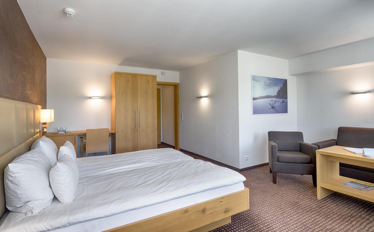 Brugger'S Hotelpark Am See 티티제-노이슈타트 외부 사진